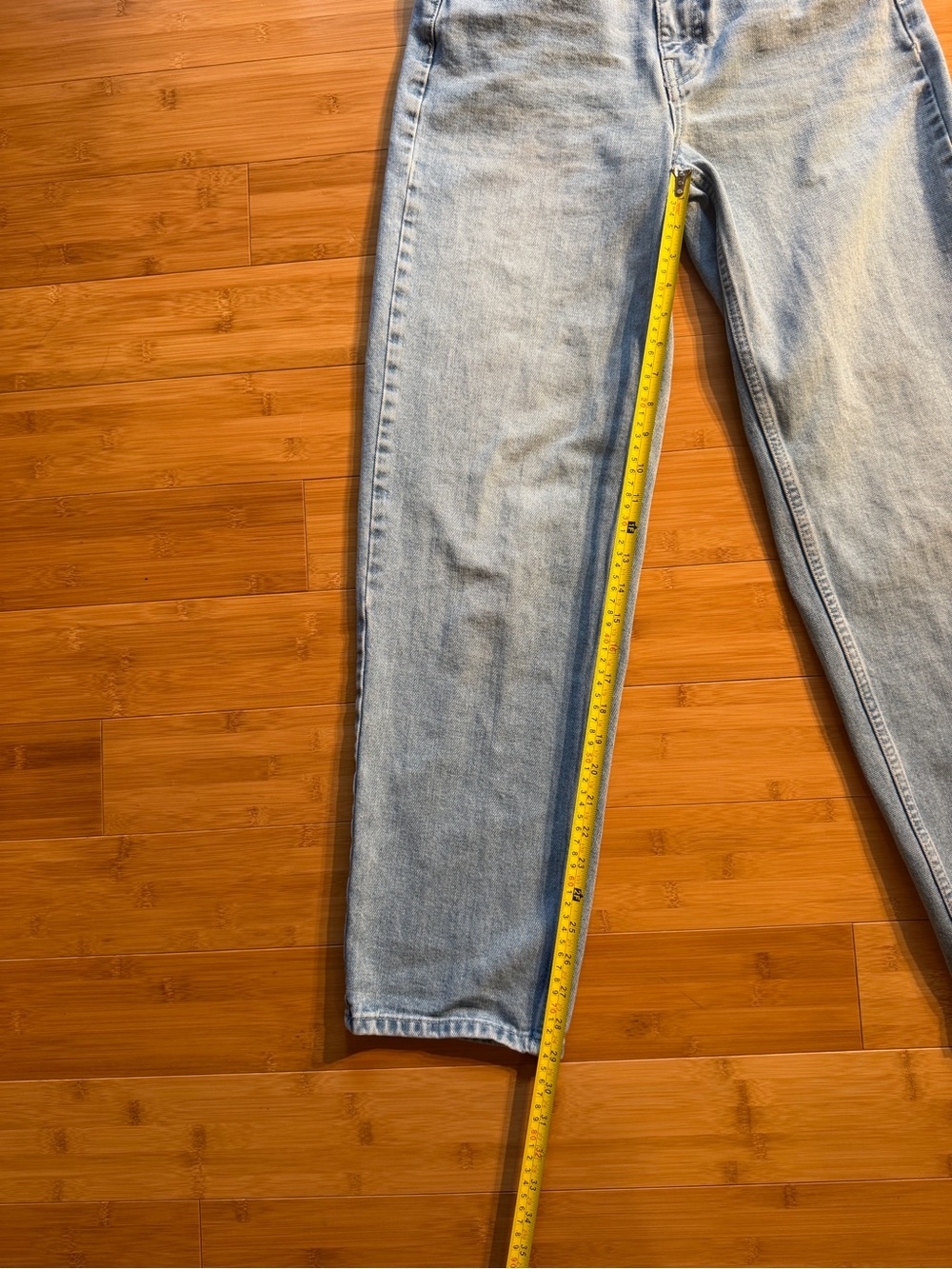 BDG Urban Outfitters High Rise Baggy Jeans Light Wash — Size 27 with 29” Inseam - Picture 7 of 10